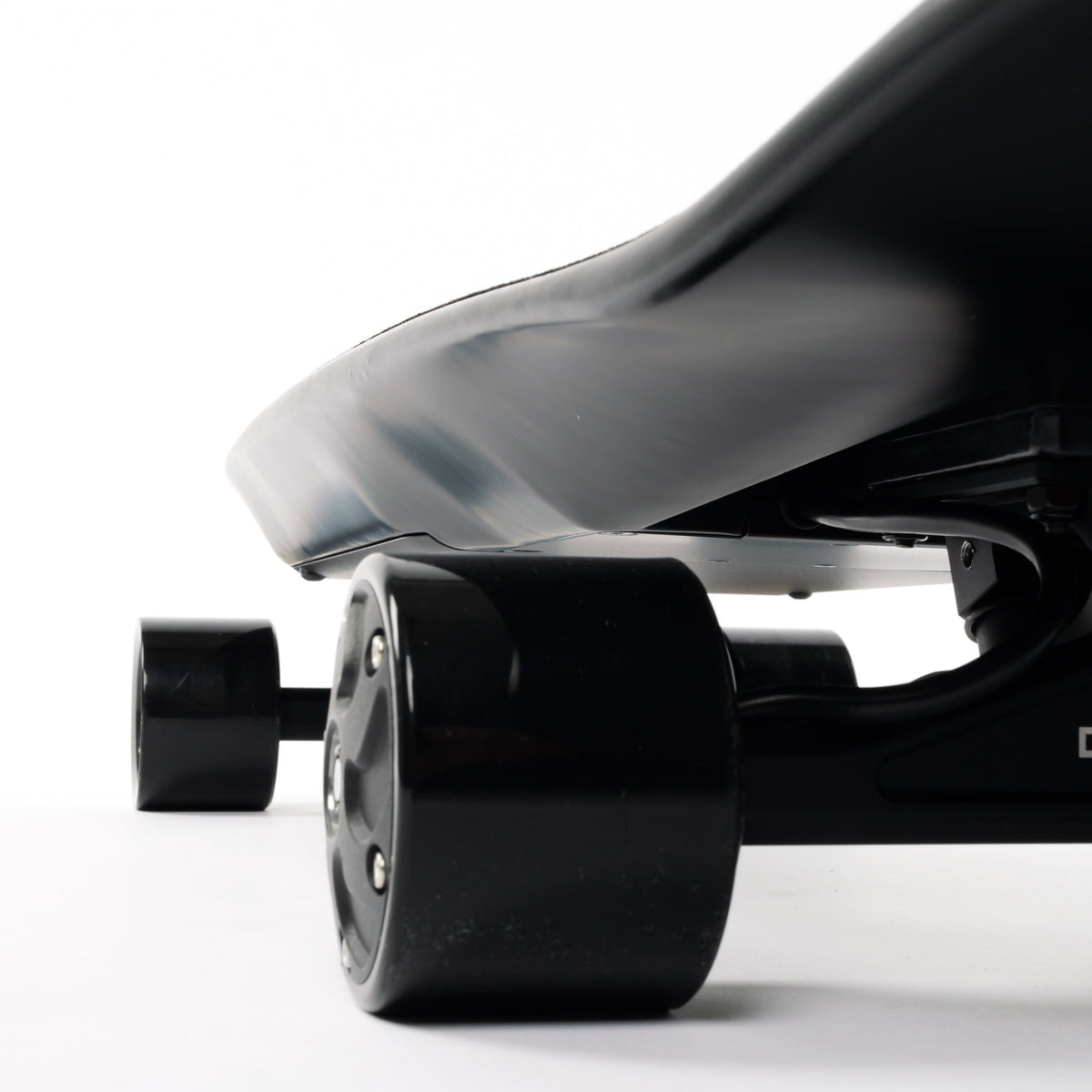 Electric skateboard & electric longboard – ONSRA ZENO 99 Wh Reise-Board: legal im Flugzeug, kompakt, stark