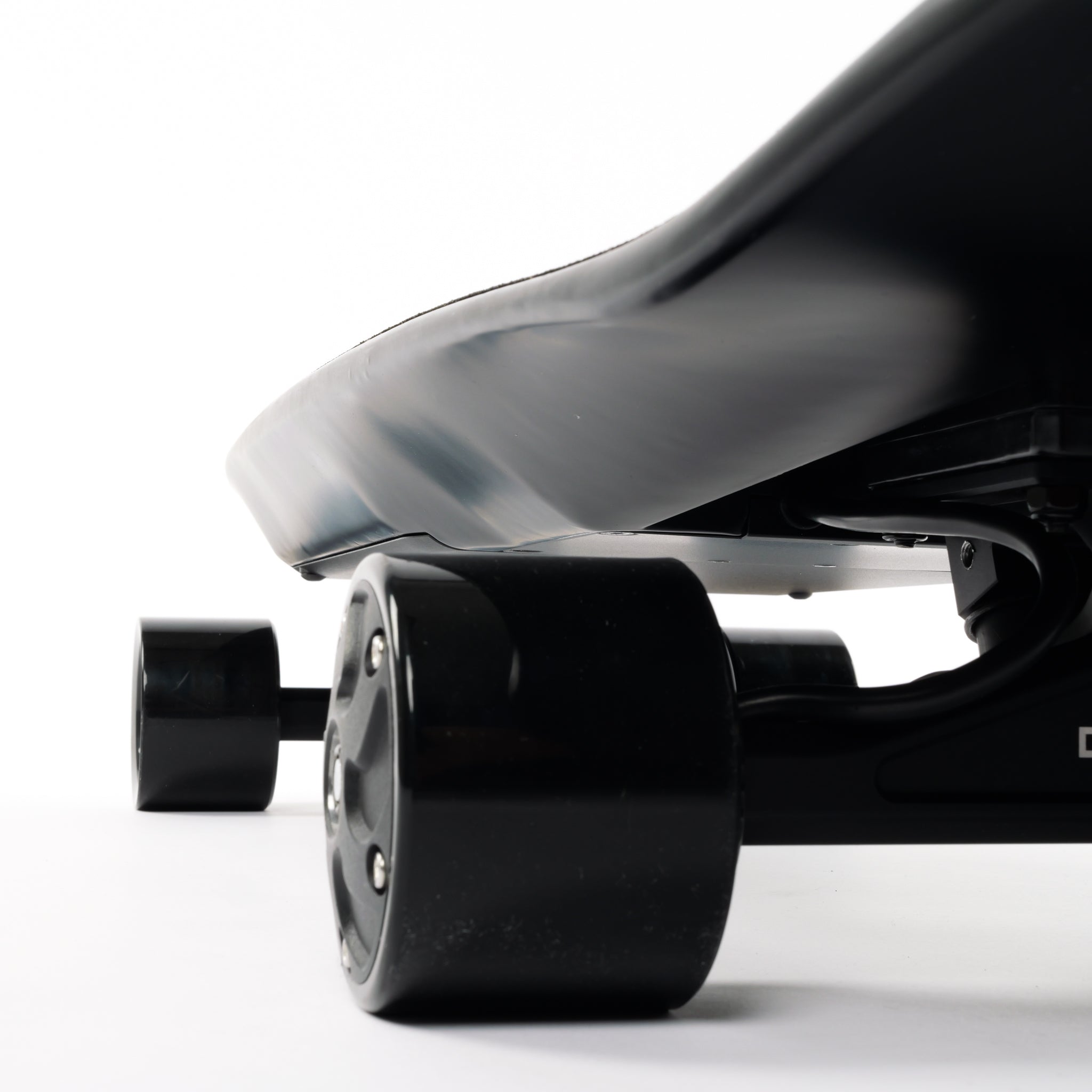 Skateboard elettrico e longboard elettrico ONSRA VELAR – Test, potenza e recensione completa