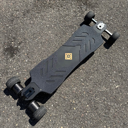 Refurbished ONSRA BLACK Carve 3 electric longboard with new battery, ESC, and deck – 19 km mileage, 1-year warranty