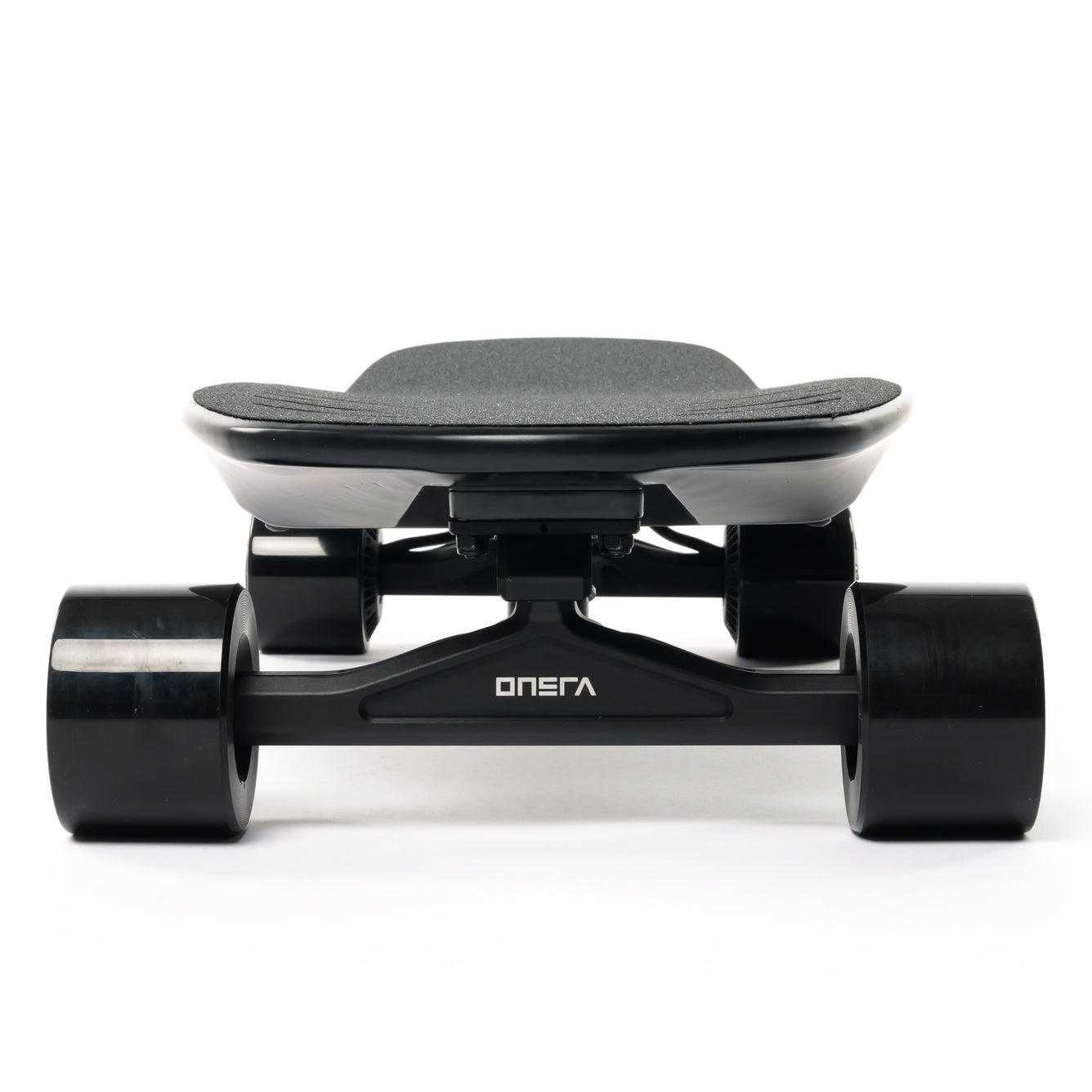 ZENO electric skateboard with lightweight carbon fiber and wood kicktail deck, stealthy hub motors, 14S power system, and swappable 99Wh travel battery — a super powerful yet portable electric longboard for commuting and travel.