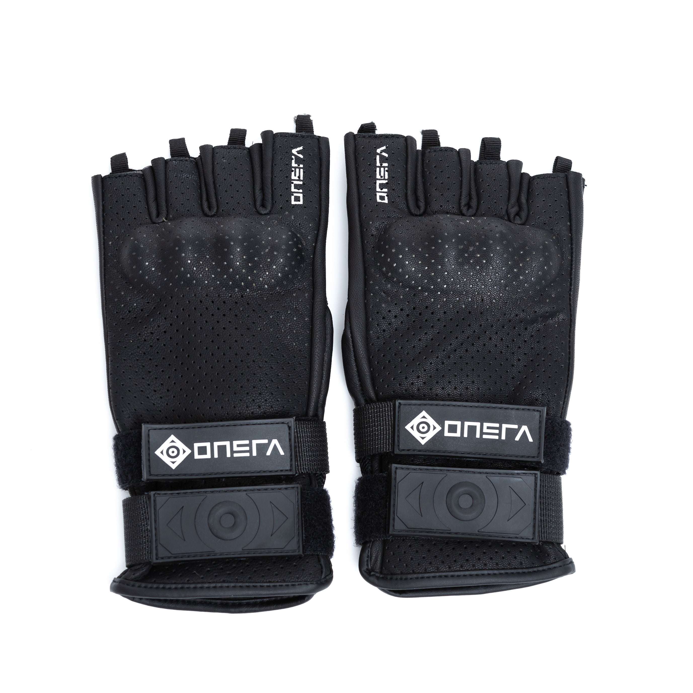 Short-fingered protective gloves for electric skateboards.